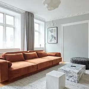 amazing-large-apartment-in-the-city-center.copenhagenhotelselect.com/
